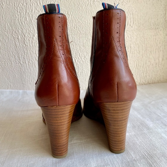Tommy Hilfiger cognac wedge booties with perforated brogue details Size 9.5 - Picture 6 of 12